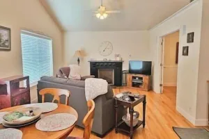 Image of Charming, Private Cottage in Myrtle Creek