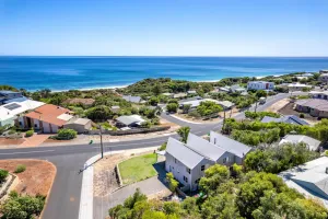 Image of Seaview Residence by "Peppy Beach Retreats" - Two Houses in One with Soaring Ceilings