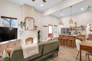 Image of Abode I - Gorgeous Southwest-style Duplex