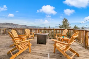 Image of Spacious & Modern w/ 4 king beds and a view - hot tub on the deck - pet friendly
