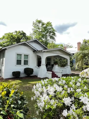 Image of Craftsman on The Hill
