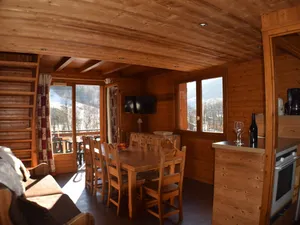 Image of Appart. cosy 5 pers. proche pistes et navette, balcon sud - FR-1-467-26