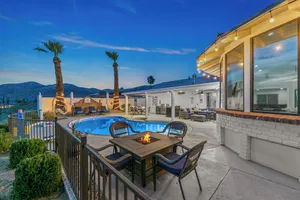 Image of Verbena Stylish Modern Home