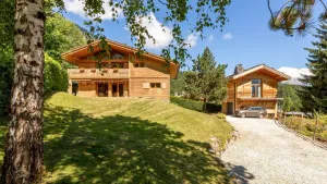 Image of Chalet Birdie