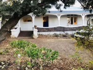 Image of Belmore Cottage - Historic home in Central South