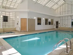 Image of Hampton Inn Portland Airport