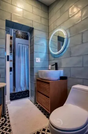 Image of Clean, tropical, private room, bath, and patio in the heart of Wilton Manors.