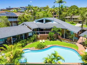 Image of Diggers Beach Surf House - Pool, Surf Beach, Pets, Sleeps 10