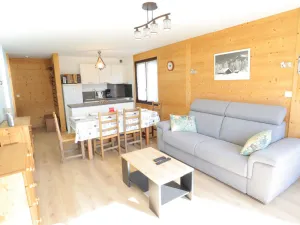 Image of Les Gets - Appartement 1 ch, 49m², 4/6 pers, à 400m des pistes et du centre, avec balcon et garage. - FR-1-623-16