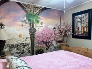 Image of The Luxurious Colonial