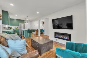 Image of *2025 New Reno*- Modern Design - Walk Downtown