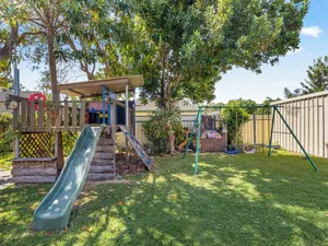 Image of Marilyn's - Budget family friendly, walk to beach