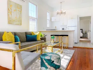 Image of 🎨Artist’s Retreat in the heart of Magazine St - Walk to restaurants, bars, shops