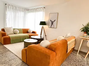 Image of Jali - Tropical Paradise in Town