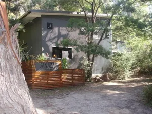 Image of Janaza Boutique Retreat right in the middle of Halls Gap township. Pet friendly.