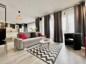 Image of #F7 The contemporary 6 sleeps Wifi tramway