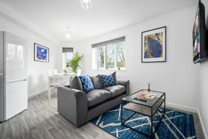 Image of 2 Bedroom Apartment - Private Parking - Wifi - Netflix - Top Rated - 51C