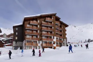 Image of 100m from resort center, Ground floor, view ski slopes, terrace, tv, ski locker, 28m², La Plagne