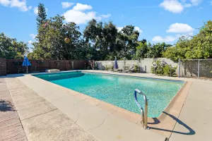 Image of Spacious Pool House