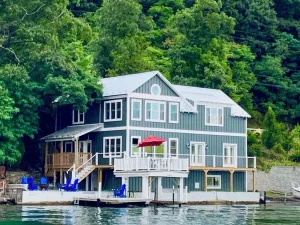 Image of Waterfront Cottage on Keuka Lake – Your New York Wine Country Escape!