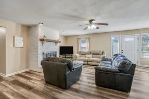 Image of 3BR Beautiful & Spacious Home