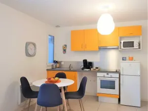 Image of #F2 The patioGarden Free parking