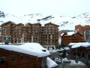 Image of 50m from resort center, 5th floor, balcony, tv, ski locker, 18m², Val Thorens