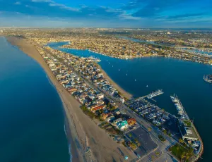 Image of Peninsula Hideaway Apartment • Alamitos Bay