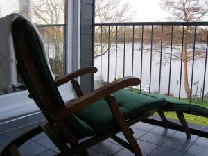 Image of Suite, shower or bath, toilet, lake view - Fährhaus Niederkleveez