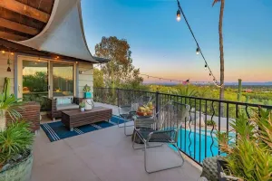 Image of The Bellini: Views, Pool, Style!