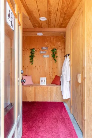 Image of BEARadise Studio ~ Private SAUNA & Pet friendly ~ hosted by Fill Your Nature Cup