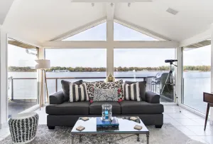 Image of The River's Edge Oasis...Relax & unwind...Casual luxury close to downtown Lville