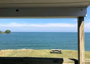 Image of LAKEHOUSE ON THE LAKE