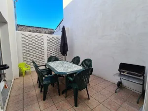 Image of Village House - 5 People - 2 Bedrooms - Centre Village - Near the Sea