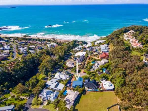 Image of Lumière - Large Modern Family Home, Pool, Beach