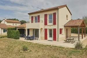 Image of Luxury Villa in France with Pool and Garden