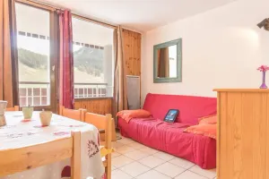 Image of 50m from resort center, 1st floor, view ski slopes, balcony, tv, 45m², Montgenèvre