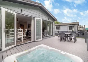 Image of Spacious and very comfortable stylish lodge with one double with en suite shower and two twin.