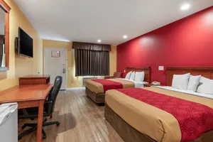 Image of Econo Lodge near Home Depot Center