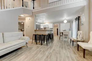 Image of Cozy 7 bedroom Home in the heart of Texas; 2 master bedroom suites on 1st level!