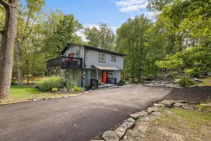 Image of Cozy Cabin In Saw Creek Estates