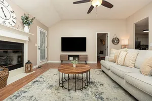 Image of AtHome+1 Stay | Woodsy 3BR | Monthly Discounts