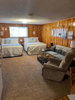 Image of Mountain View Lodge Kitchenette Suite - Room 6