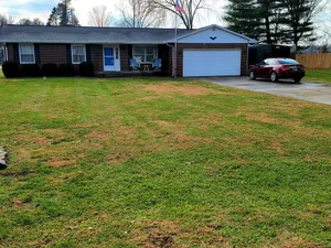 Image of Lemon Drop Inn - 3 bedroom, 2 bath, single level home w/ attached 2 car garage