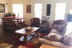 Image of Estate Living! Professionally Cleaned, Self Check In - Sleeps 12