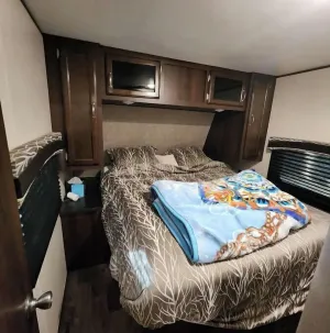 Image of Nice newer camper fully hooked up nice views