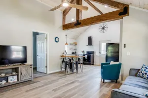 Image of Renovated Retreat Home in Huron walking distance to beach