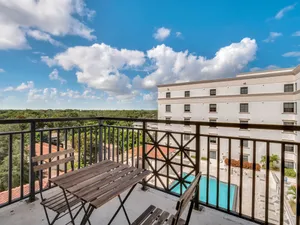 Image of Nuovo Miami Airport Coral Gables