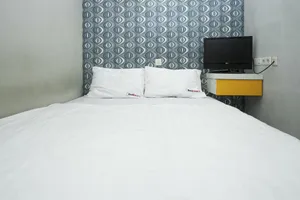 Image of RedDoorz at Siwalankerto Surabaya