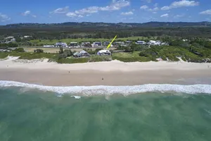 Image of Belongil on the Beach